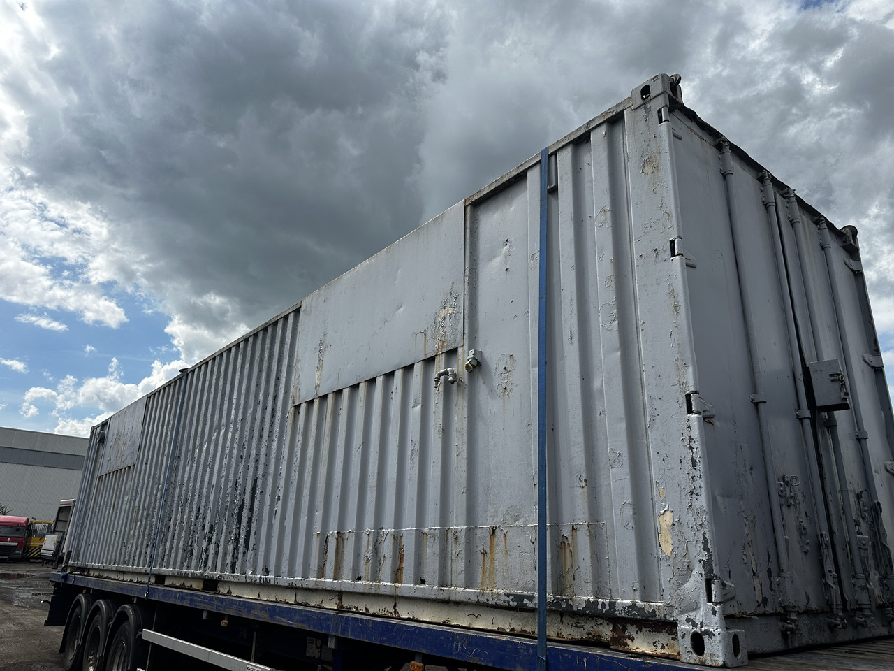 40' SHIPPING CONTAINER - Bouwmaterieel: afbeelding 4 40' SHIPPING CONTAINER - Bouwmaterieel: afbeelding 4