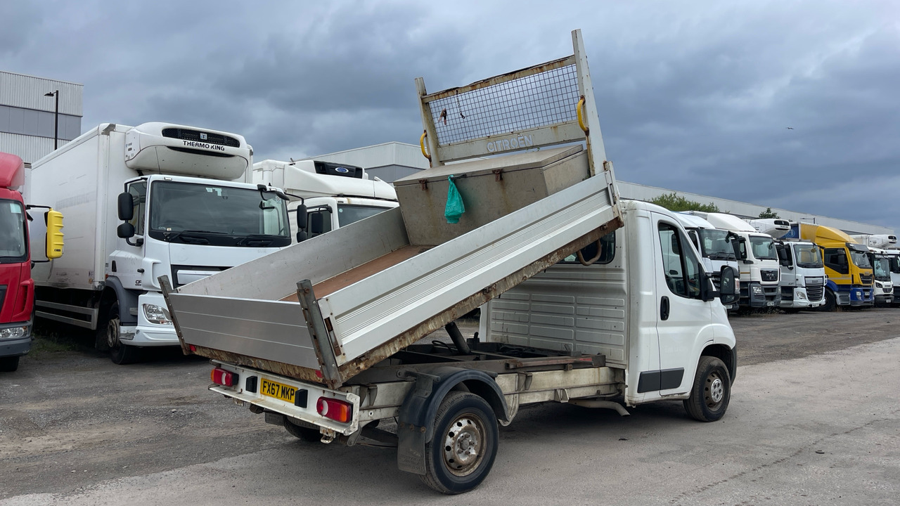 CITROEN RELAY 35 2.0 BLUEHDI ENTERPRISE 130PS - Kipper bestelwagen: afbeelding 4 CITROEN RELAY 35 2.0 BLUEHDI ENTERPRISE 130PS - Kipper bestelwagen: afbeelding 4