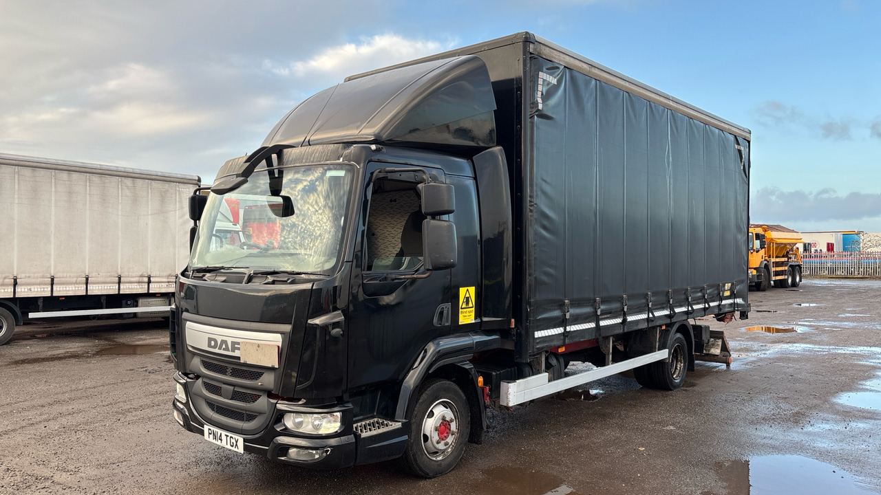 DAF LF 150 - Schuifzeilen vrachtwagen: afbeelding 2 DAF LF 150 - Schuifzeilen vrachtwagen: afbeelding 2