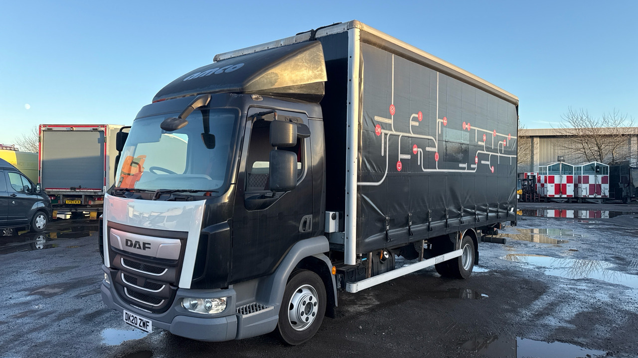 DAF LF 180 - Schuifzeilen vrachtwagen: afbeelding 2 DAF LF 180 - Schuifzeilen vrachtwagen: afbeelding 2