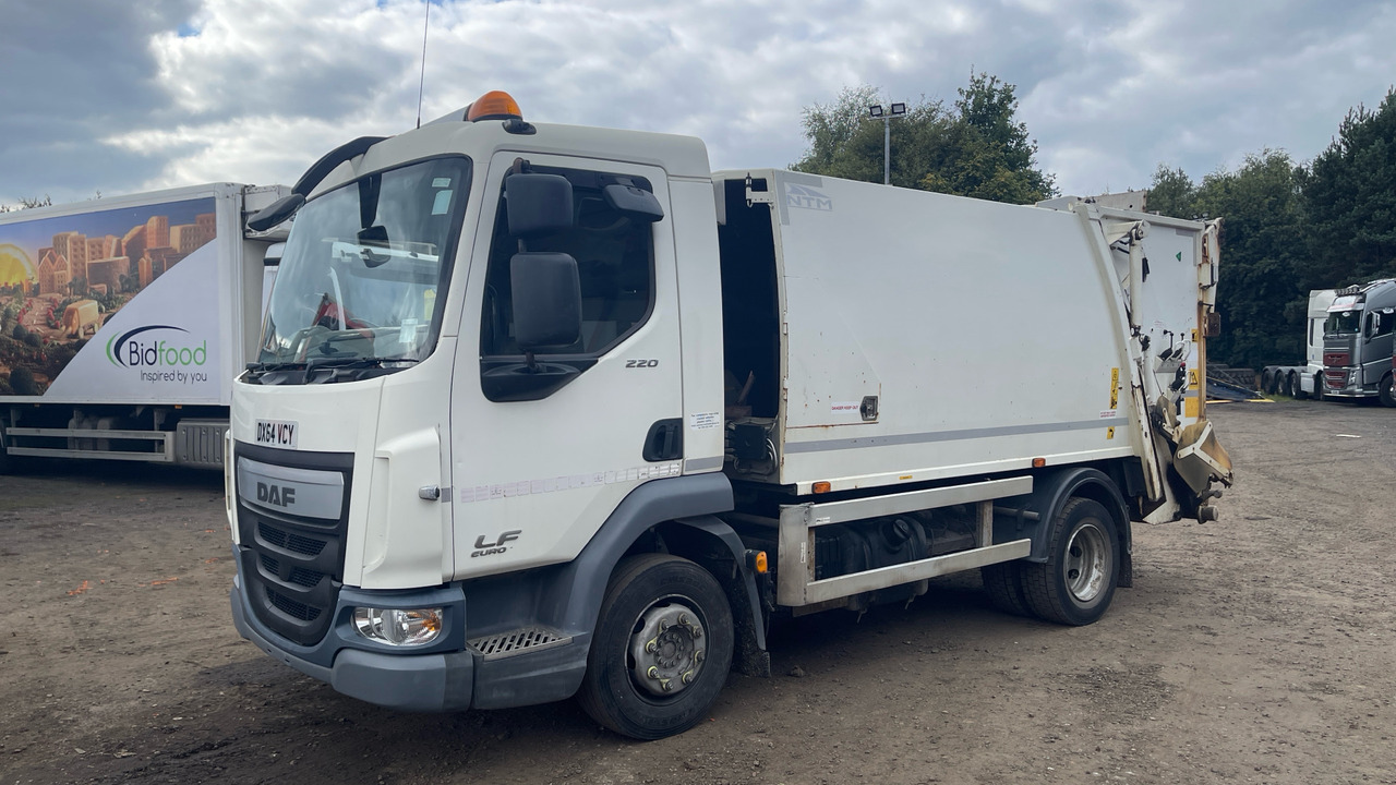 DAF LF 220 - Vuilniswagen: afbeelding 2 DAF LF 220 - Vuilniswagen: afbeelding 2