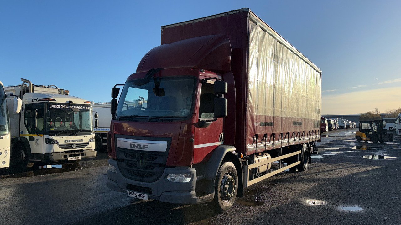 DAF LF 250 - Schuifzeilen vrachtwagen: afbeelding 2 DAF LF 250 - Schuifzeilen vrachtwagen: afbeelding 2
