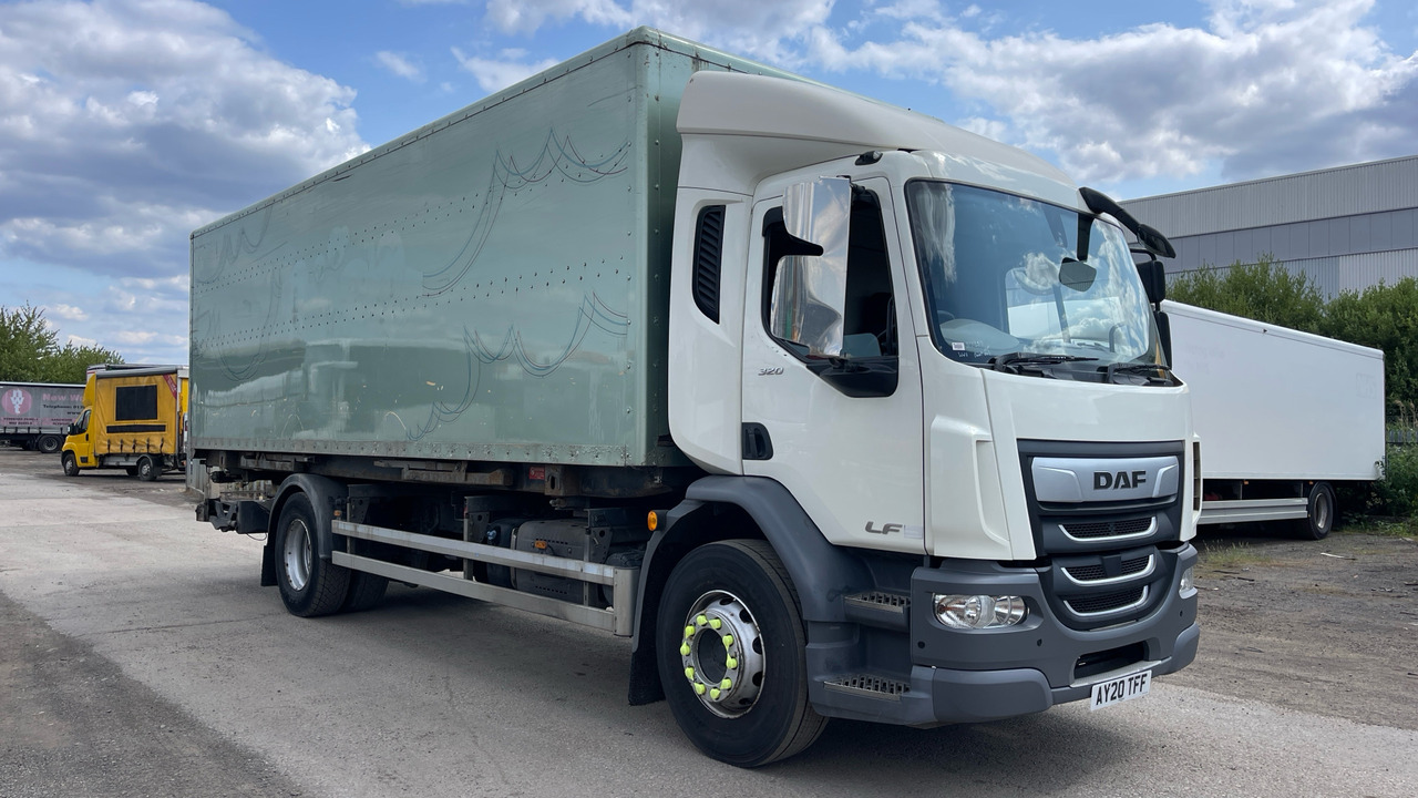 DAF LF 320 - Bakwagen: afbeelding 1 DAF LF 320 - Bakwagen: afbeelding 1