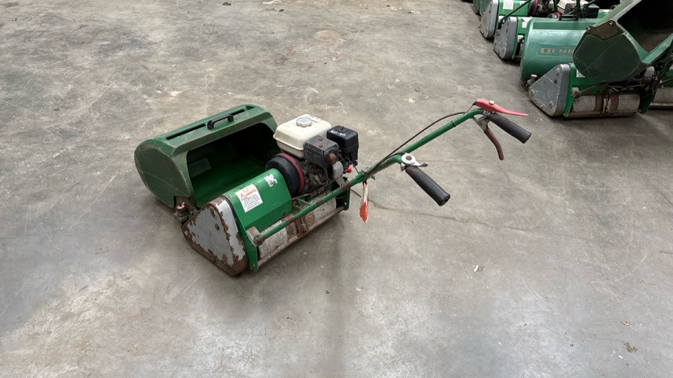 DENNIS FT510 PEDESTRIAN CYLINDER MOWER WITH 5K UNIT AND GRASS BOX - Gazonmaaier: afbeelding 3 DENNIS FT510 PEDESTRIAN CYLINDER MOWER WITH 5K UNIT AND GRASS BOX - Gazonmaaier: afbeelding 3