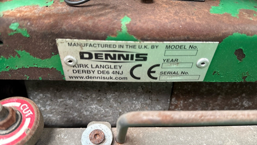 DENNIS FT510 PEDESTRIAN CYLINDER MOWER WITH 5K UNIT AND GRASS BOX - Bouwmaterieel: afbeelding 5 DENNIS FT510 PEDESTRIAN CYLINDER MOWER WITH 5K UNIT AND GRASS BOX - Bouwmaterieel: afbeelding 5