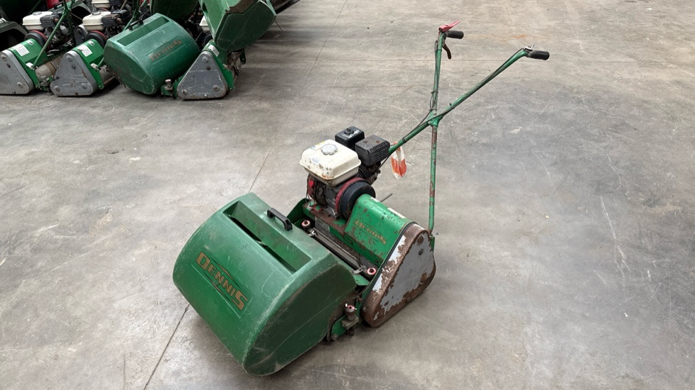 DENNIS FT510 PEDESTRIAN CYLINDER MOWER WITH 5K UNIT AND GRASS BOX - Bouwmaterieel: afbeelding 2 DENNIS FT510 PEDESTRIAN CYLINDER MOWER WITH 5K UNIT AND GRASS BOX - Bouwmaterieel: afbeelding 2