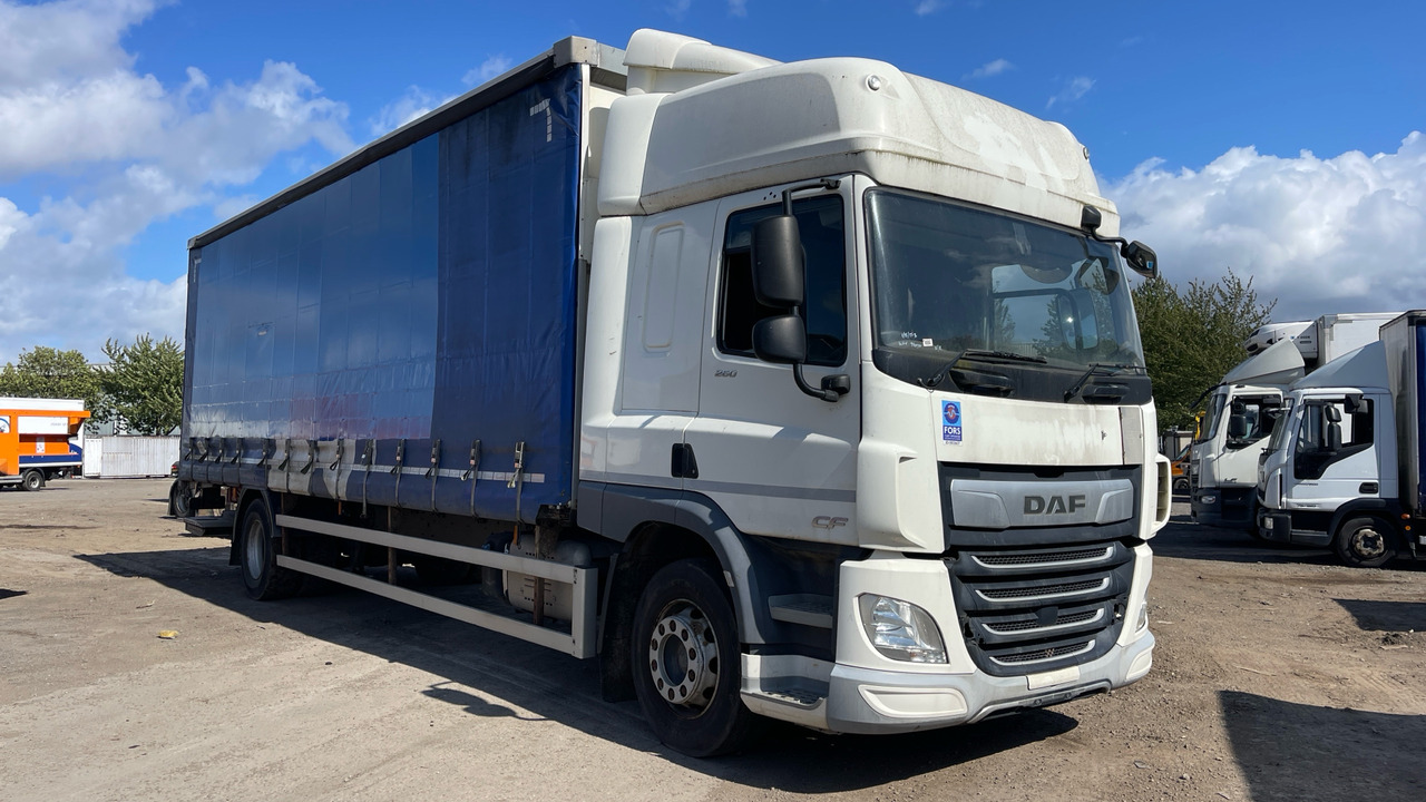 Daf CF 260 - Schuifzeilen vrachtwagen: afbeelding 2 Daf CF 260 - Schuifzeilen vrachtwagen: afbeelding 2