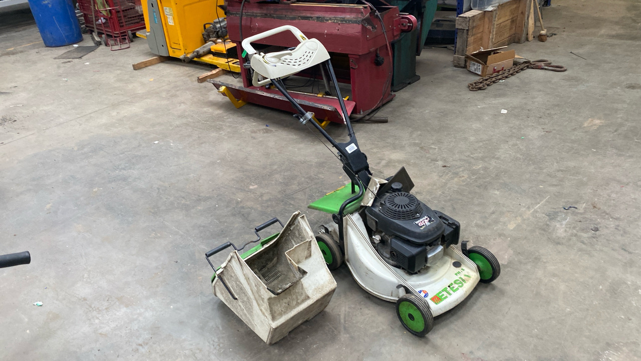 ETESIA PHTS MOWER, HONDA GCV 160 ENGINE - Gazonmaaier: afbeelding 1 ETESIA PHTS MOWER, HONDA GCV 160 ENGINE - Gazonmaaier: afbeelding 1