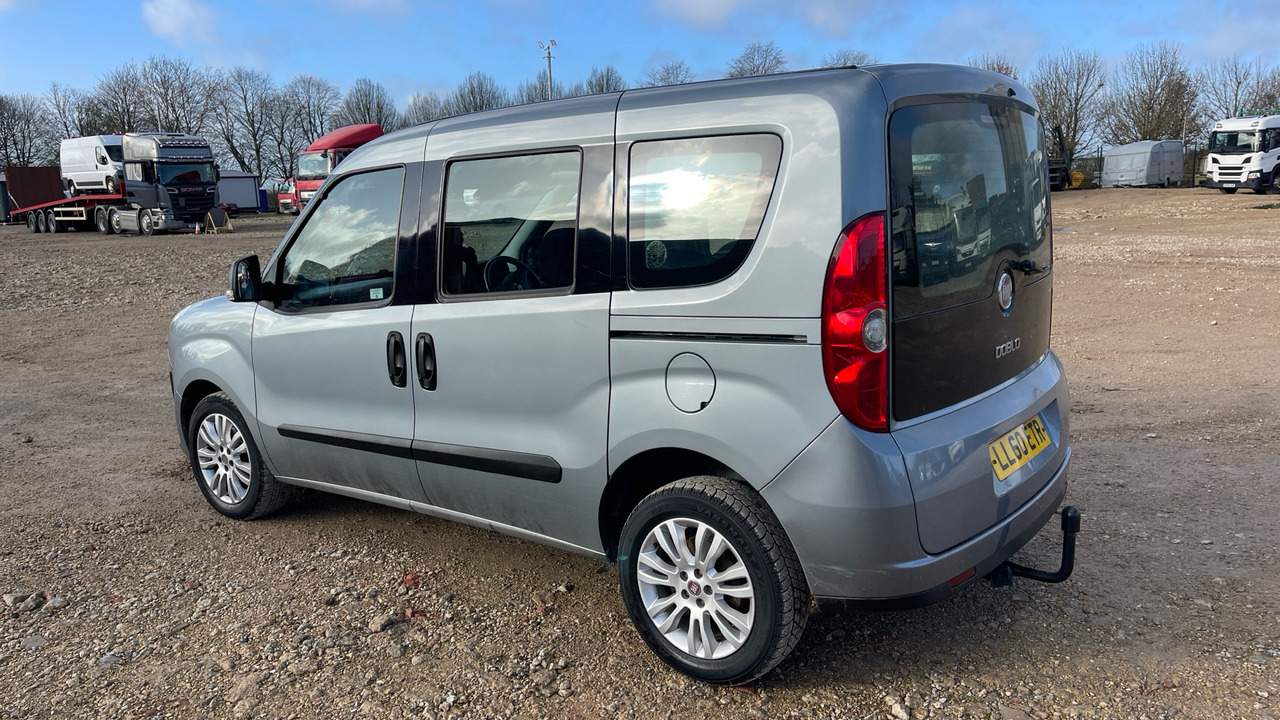 FIAT DOBLO 1.6 Multijet 105PS - Stationwagen: afbeelding 3 FIAT DOBLO 1.6 Multijet 105PS - Stationwagen: afbeelding 3