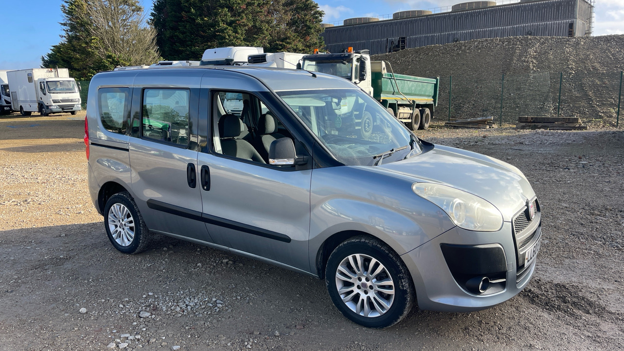 FIAT DOBLO 1.6 Multijet 105PS - Stationwagen: afbeelding 1 FIAT DOBLO 1.6 Multijet 105PS - Stationwagen: afbeelding 1