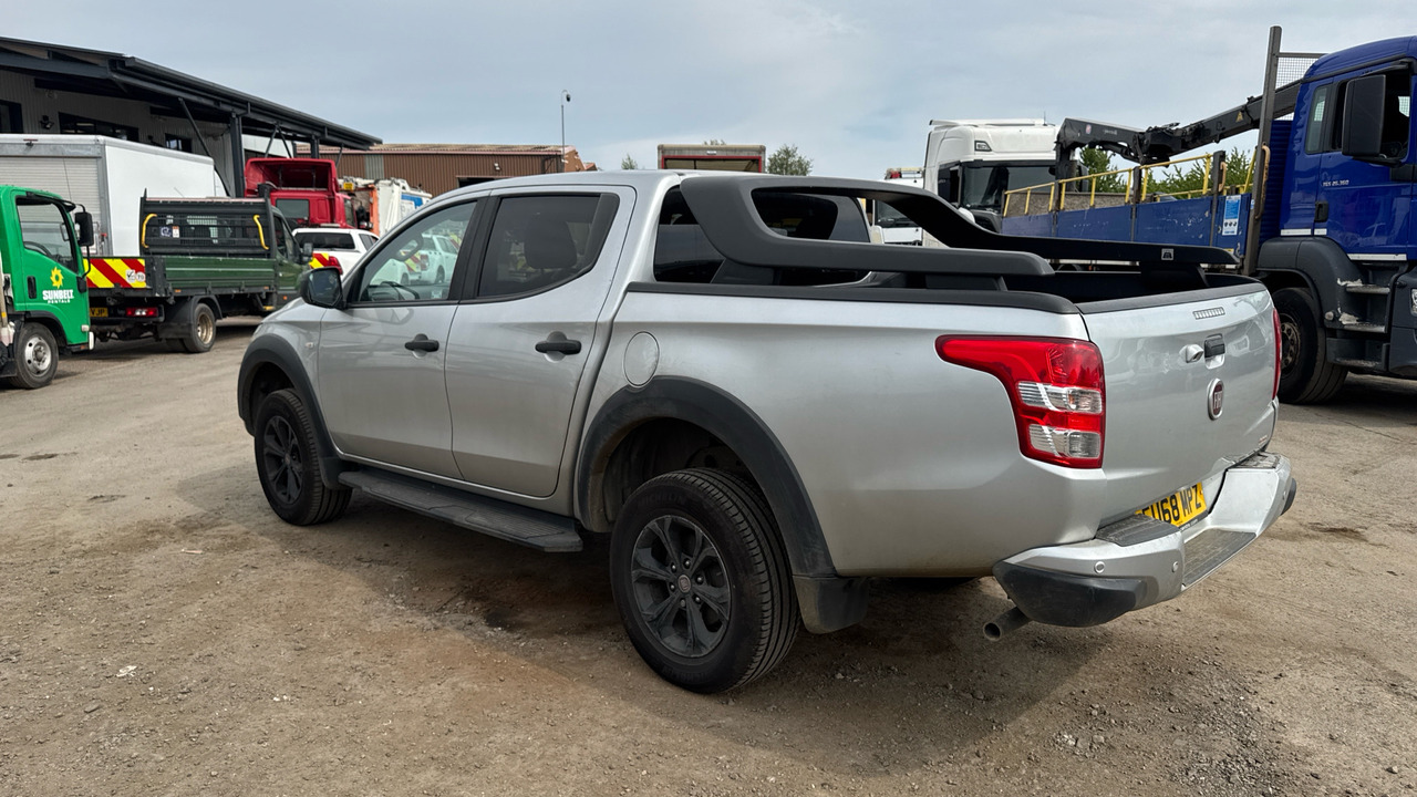 FIAT FULLBACK 2.4 180HP CROSS - Pick-up, Bestelwagen met dubbele cabine: afbeelding 3 FIAT FULLBACK 2.4 180HP CROSS - Pick-up, Bestelwagen met dubbele cabine: afbeelding 3