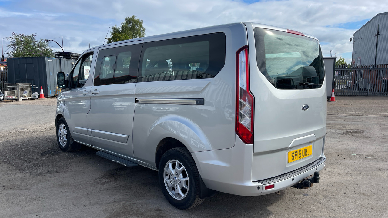 FORD TOURNEO CUSTOM 300 2.2 TDCi 125PS - Minibus, Personenvervoer: afbeelding 3 FORD TOURNEO CUSTOM 300 2.2 TDCi 125PS - Minibus, Personenvervoer: afbeelding 3