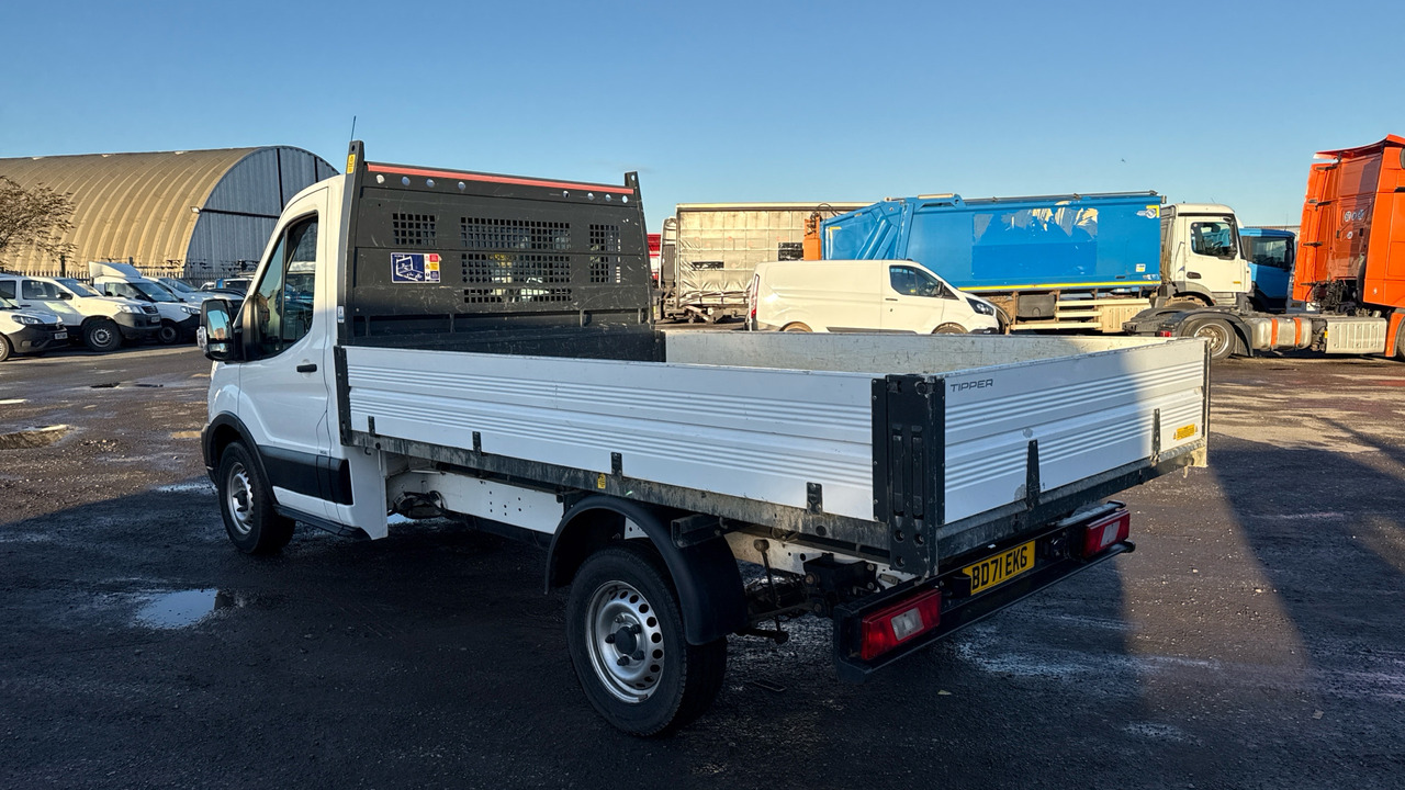 FORD TRANSIT 350 2.0 ECOBLUE 130PS - Kipper bestelwagen: afbeelding 3 FORD TRANSIT 350 2.0 ECOBLUE 130PS - Kipper bestelwagen: afbeelding 3