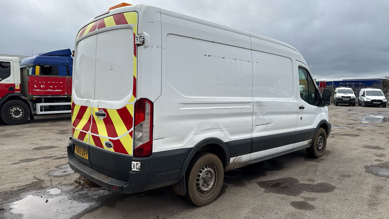 FORD TRANSIT 350 2.2 TDCi 125ps - Gesloten bestelwagen: afbeelding 4 FORD TRANSIT 350 2.2 TDCi 125ps - Gesloten bestelwagen: afbeelding 4