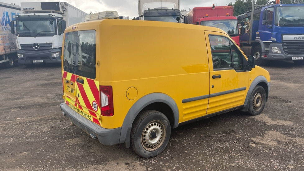 FORD TRANSIT CONNECT T200 1.8 TDCI 75PS - Kleine bestelwagen: afbeelding 4 FORD TRANSIT CONNECT T200 1.8 TDCI 75PS - Kleine bestelwagen: afbeelding 4