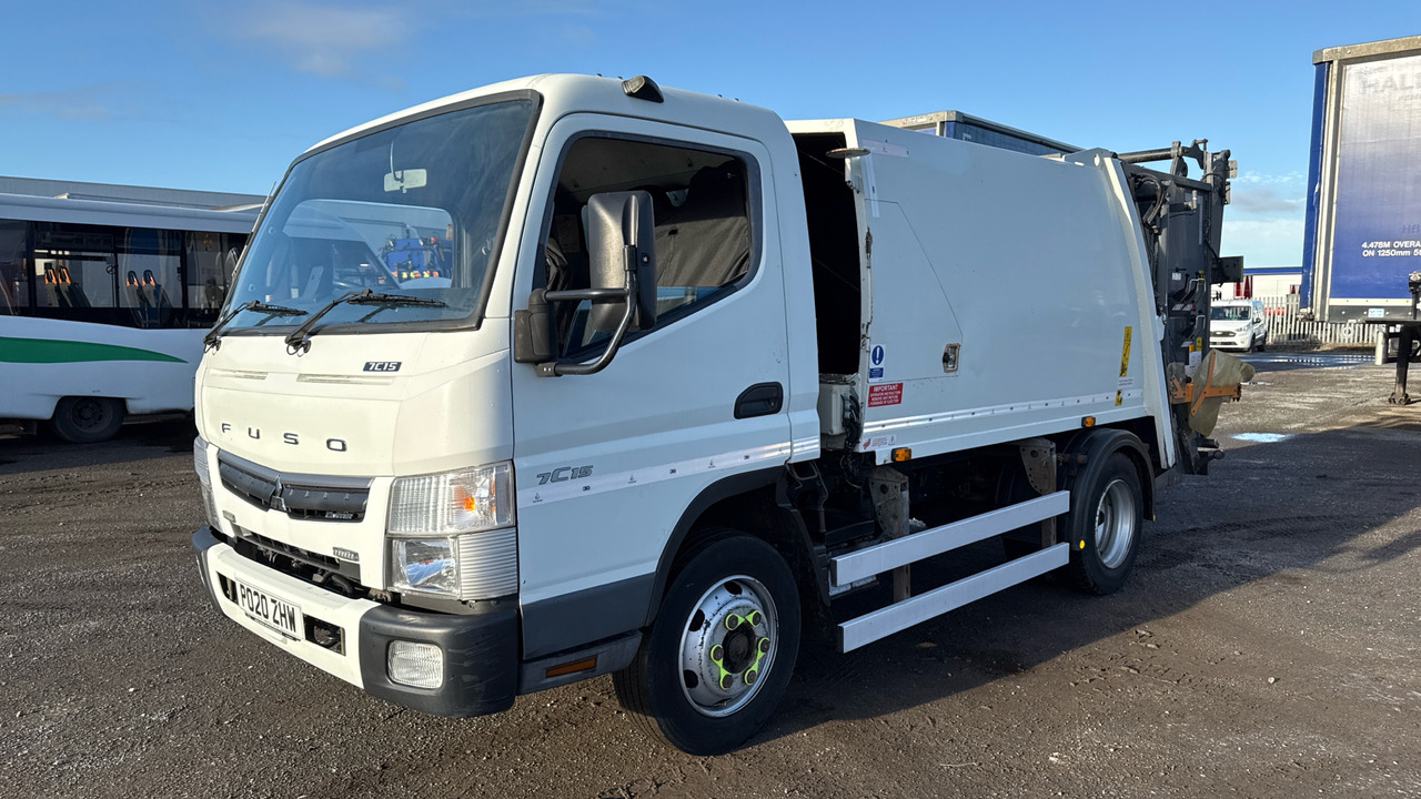 FUSO CANTER 7C15 - Vuilniswagen: afbeelding 2 FUSO CANTER 7C15 - Vuilniswagen: afbeelding 2