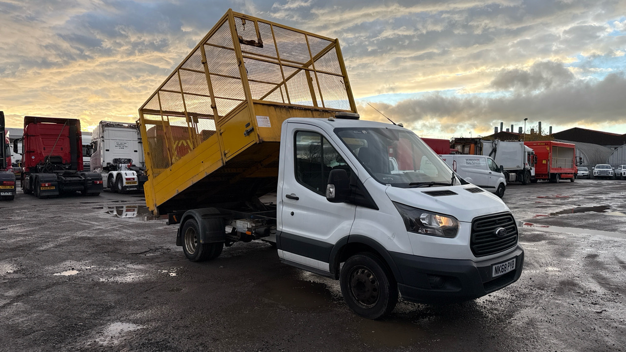 Ford Transit 350 2.0 TDCI 130PS - Kipper bestelwagen: afbeelding 1 Ford Transit 350 2.0 TDCI 130PS - Kipper bestelwagen: afbeelding 1