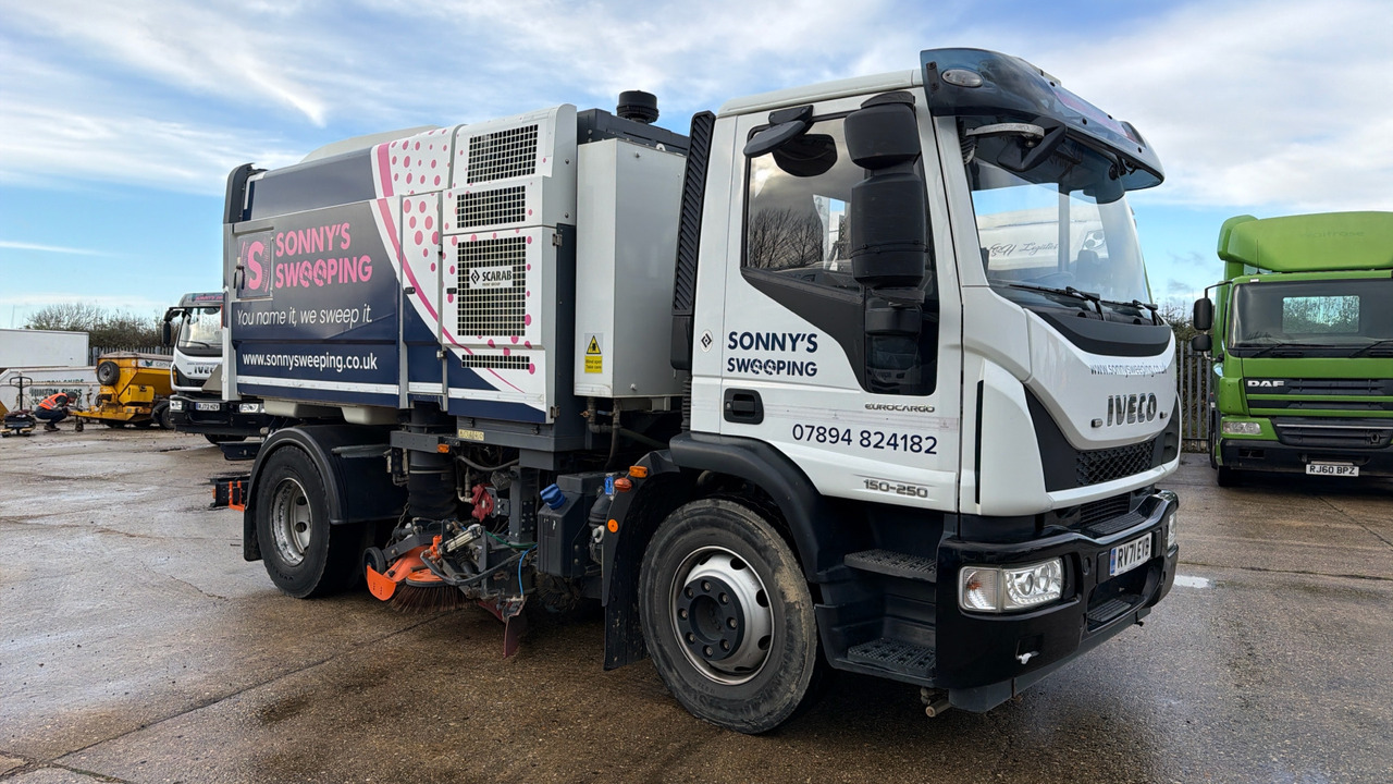 IVECO EUROCARGO 150-250 - Veegwagen: afbeelding 1 IVECO EUROCARGO 150-250 - Veegwagen: afbeelding 1