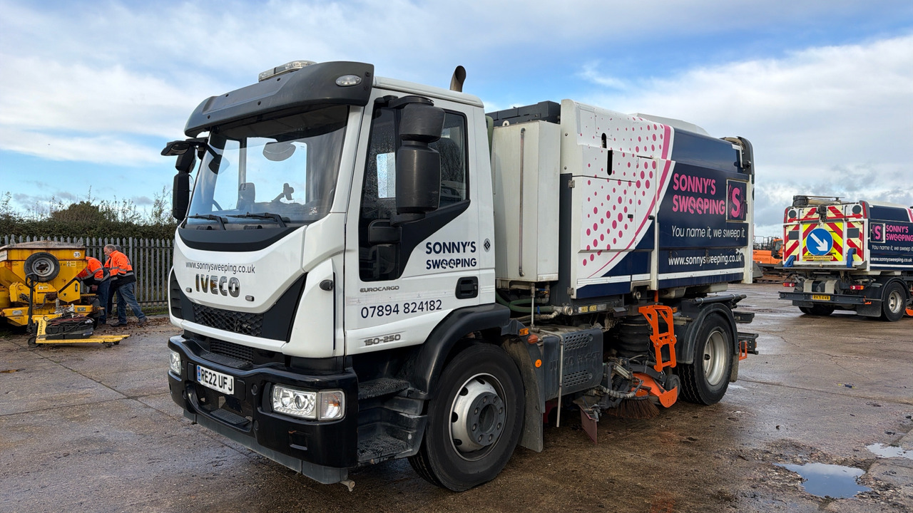 IVECO EUROCARGO 150-250 - Veegwagen: afbeelding 2 IVECO EUROCARGO 150-250 - Veegwagen: afbeelding 2