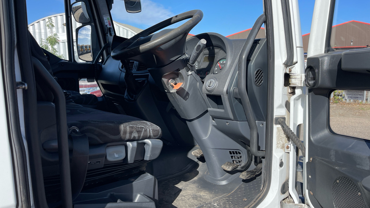 IVECO EUROCARGO 75E - Schuifzeilen vrachtwagen: afbeelding 5 IVECO EUROCARGO 75E - Schuifzeilen vrachtwagen: afbeelding 5