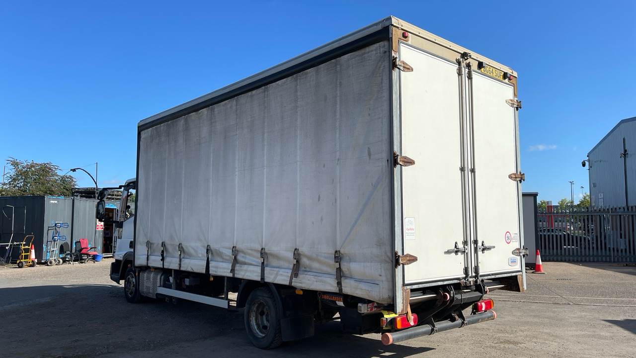 IVECO EUROCARGO 75E - Schuifzeilen vrachtwagen: afbeelding 3 IVECO EUROCARGO 75E - Schuifzeilen vrachtwagen: afbeelding 3