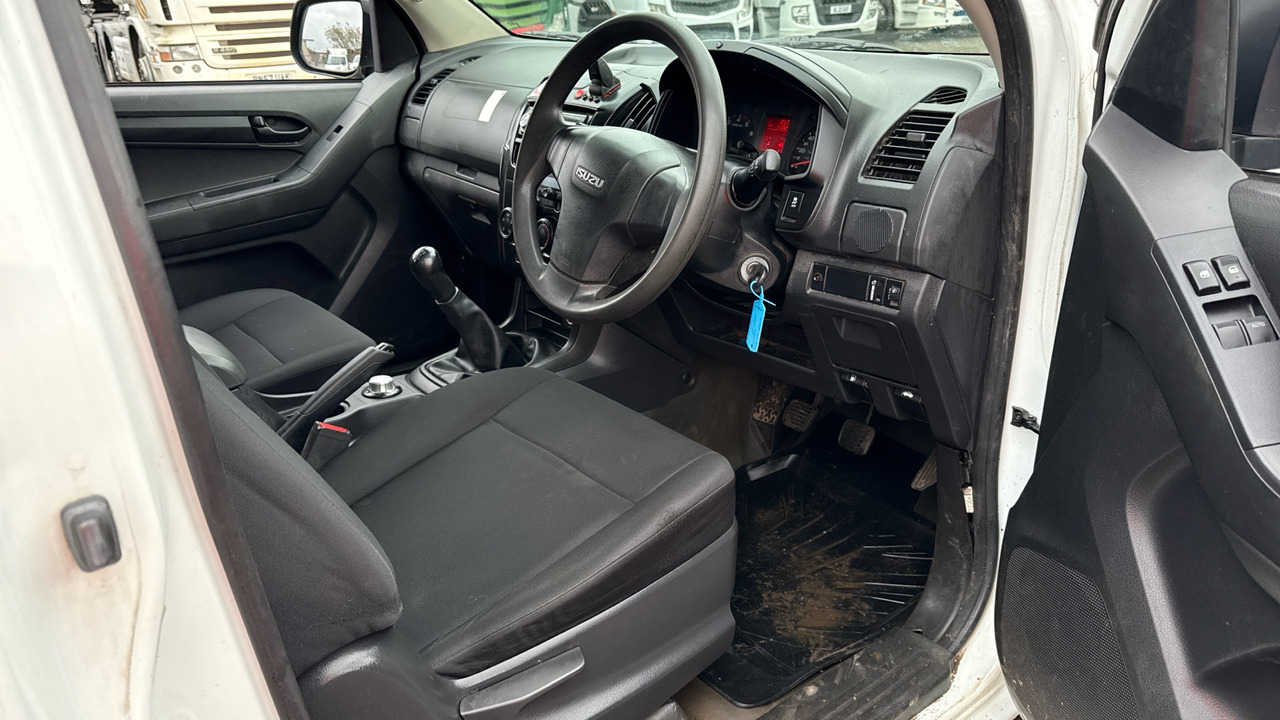 Isuzu D-Max 2.5TD - Pick-up, Bestelwagen met dubbele cabine: afbeelding 5 Isuzu D-Max 2.5TD - Pick-up, Bestelwagen met dubbele cabine: afbeelding 5