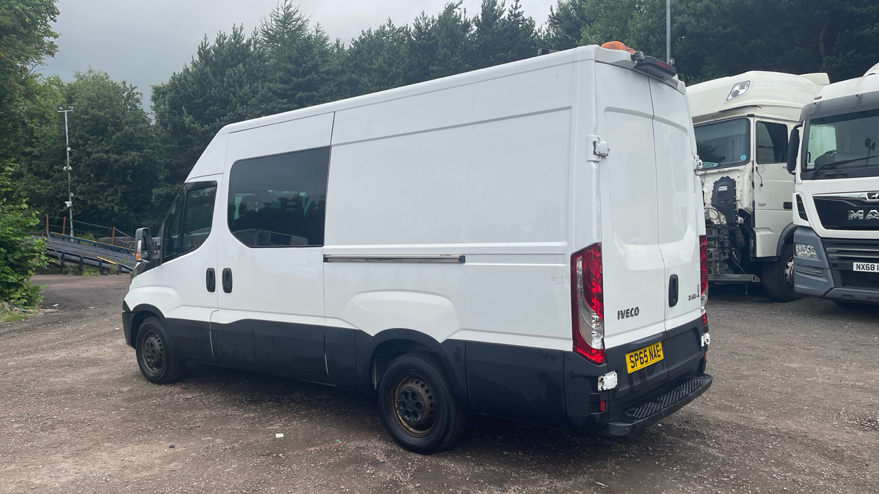 Iveco Daily 2.3 35-130 - Bestelwagen met dubbele cabine: afbeelding 3 Iveco Daily 2.3 35-130 - Bestelwagen met dubbele cabine: afbeelding 3