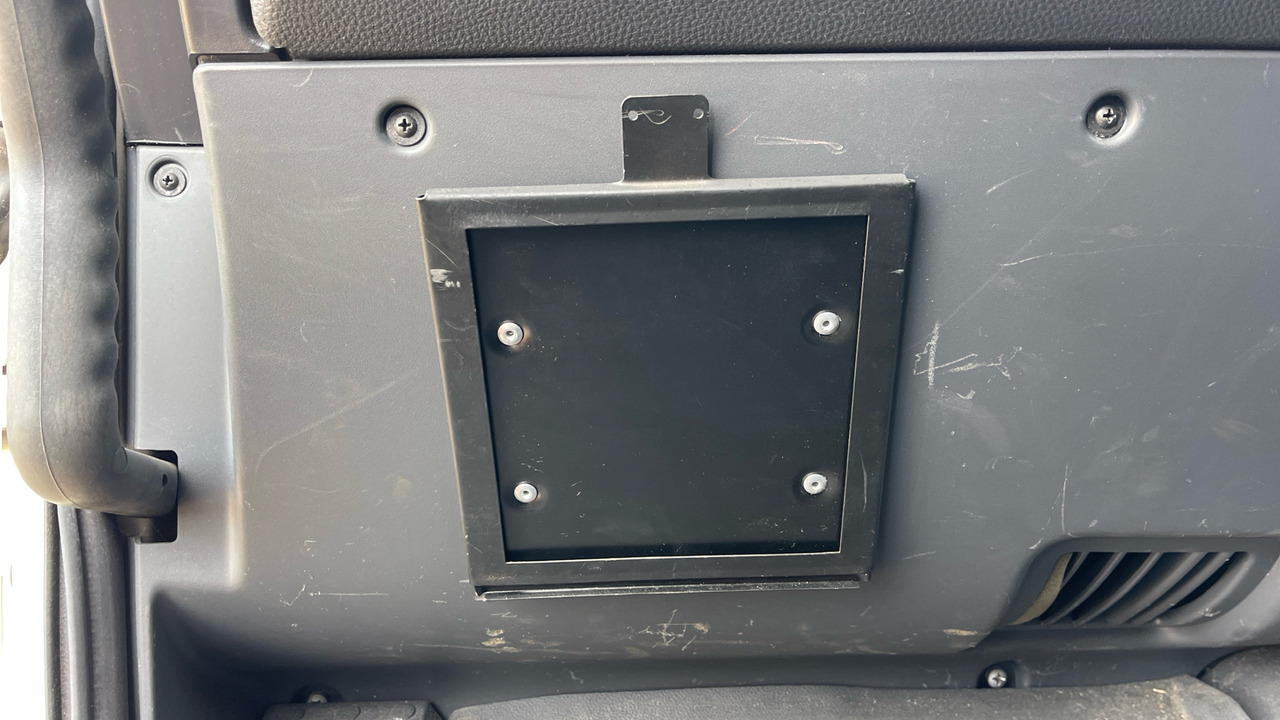 Schuifzeilen vrachtwagen Iveco Eurocargo 110E21: afbeelding 11