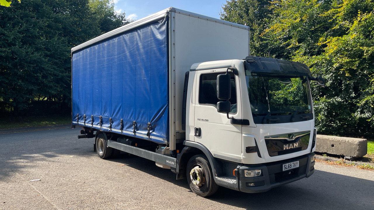 MAN TGL 10.190 - Schuifzeilen vrachtwagen: afbeelding 1 MAN TGL 10.190 - Schuifzeilen vrachtwagen: afbeelding 1