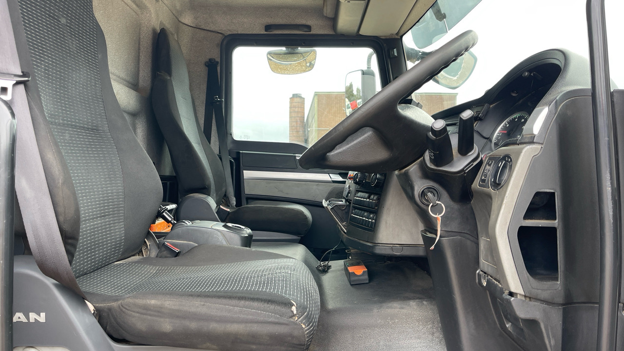 MAN TGM 26.340 - Vrachtwagen met open laadbak, Kraanwagen: afbeelding 5 MAN TGM 26.340 - Vrachtwagen met open laadbak, Kraanwagen: afbeelding 5