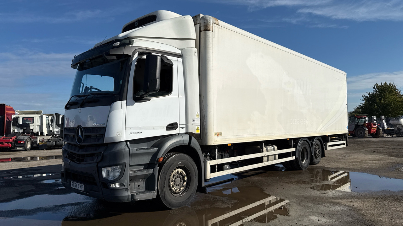 MERCEDES-BENZ ANTOS 2533 - Koelwagen vrachtwagen: afbeelding 2 MERCEDES-BENZ ANTOS 2533 - Koelwagen vrachtwagen: afbeelding 2