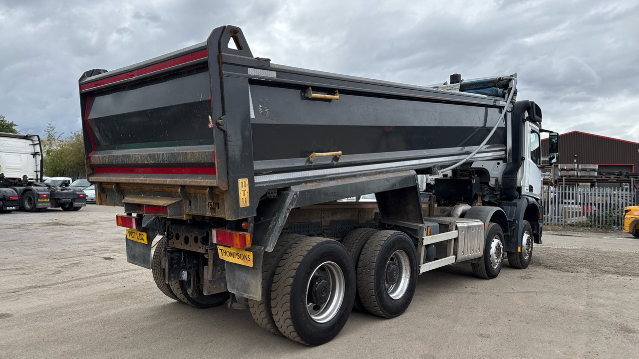 MERCEDES-BENZ AROCS 3240 - Kipper vrachtwagen: afbeelding 4 MERCEDES-BENZ AROCS 3240 - Kipper vrachtwagen: afbeelding 4