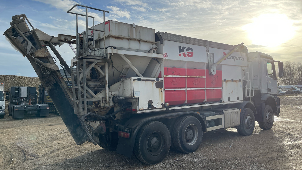 MERCEDES-BENZ AROCS 4140 - Asfaltmachine: afbeelding 4 MERCEDES-BENZ AROCS 4140 - Asfaltmachine: afbeelding 4