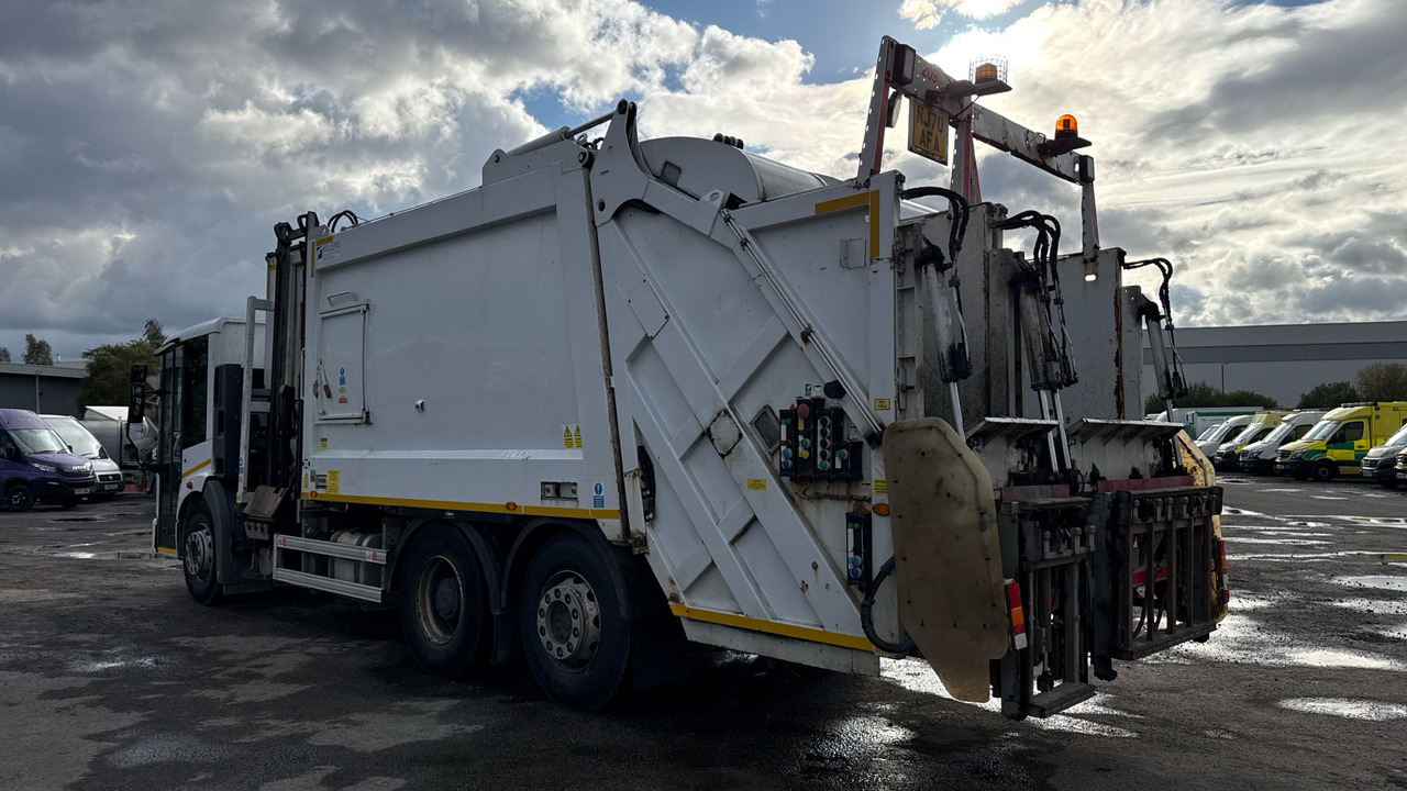 MERCEDES-BENZ ECONIC 2630 - Vuilniswagen: afbeelding 3 MERCEDES-BENZ ECONIC 2630 - Vuilniswagen: afbeelding 3