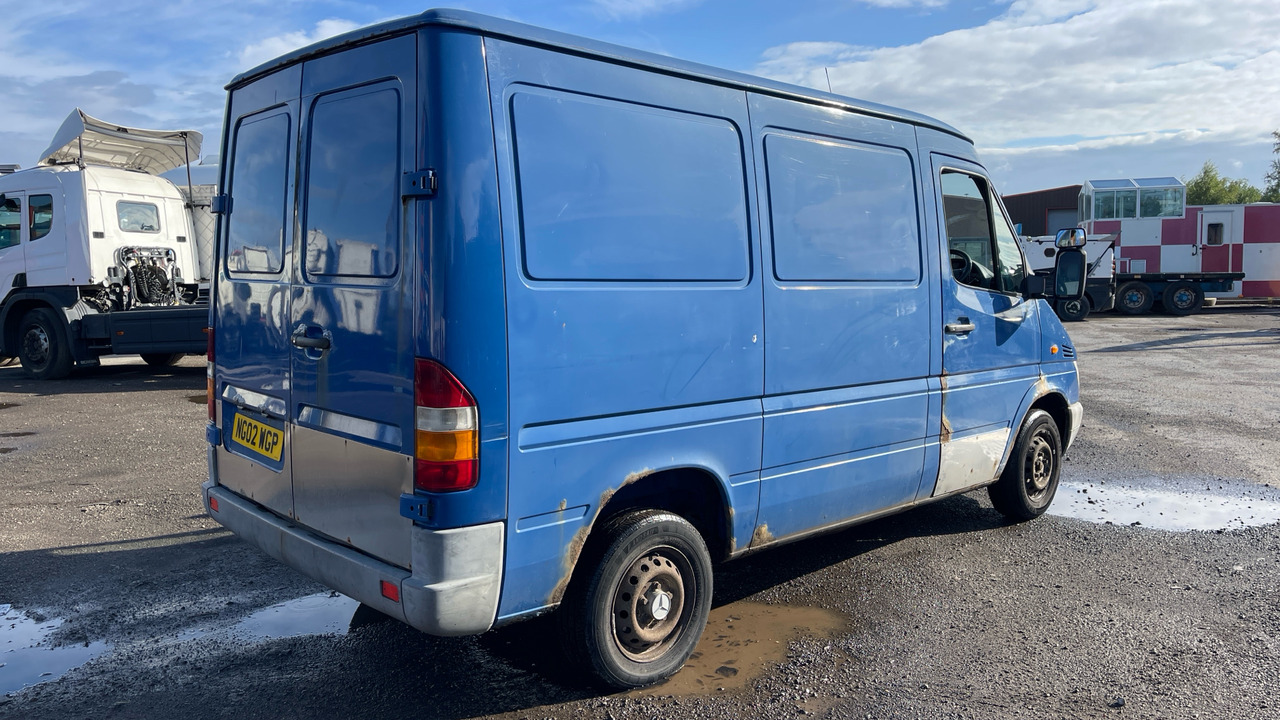 MERCEDES-BENZ SPRINTER 208 CDI - Kleine bestelwagen: afbeelding 4 MERCEDES-BENZ SPRINTER 208 CDI - Kleine bestelwagen: afbeelding 4