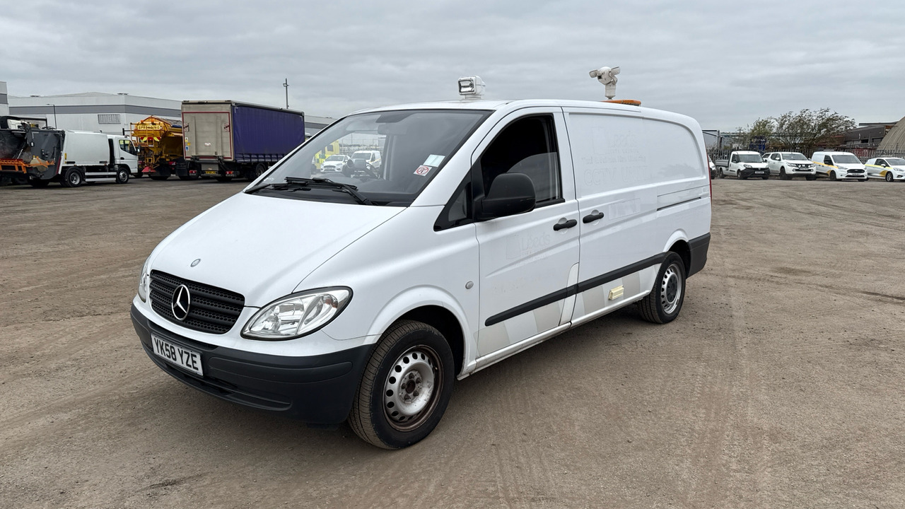MERCEDES-BENZ VITO 111 CDI - Kleine bestelwagen: afbeelding 2 MERCEDES-BENZ VITO 111 CDI - Kleine bestelwagen: afbeelding 2