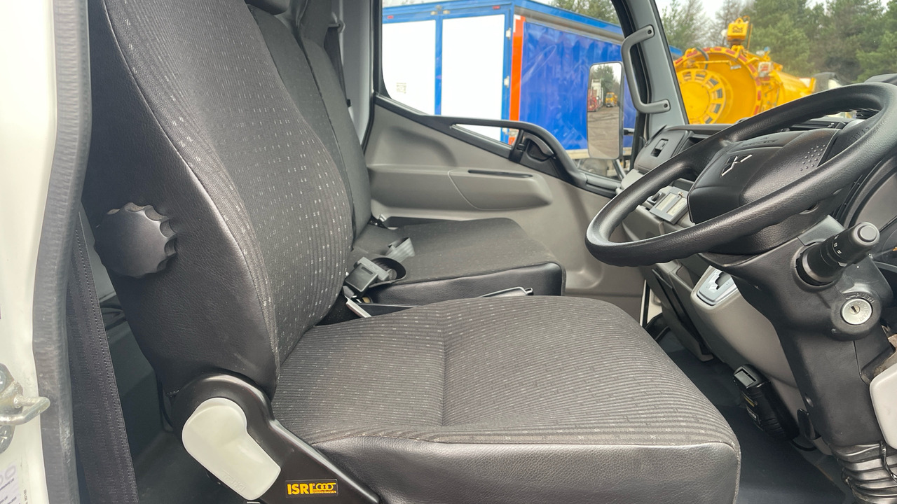 MITSUBISHI FUSO CANTER 7C18 34 - Vacuümwagen: afbeelding 5 MITSUBISHI FUSO CANTER 7C18 34 - Vacuümwagen: afbeelding 5