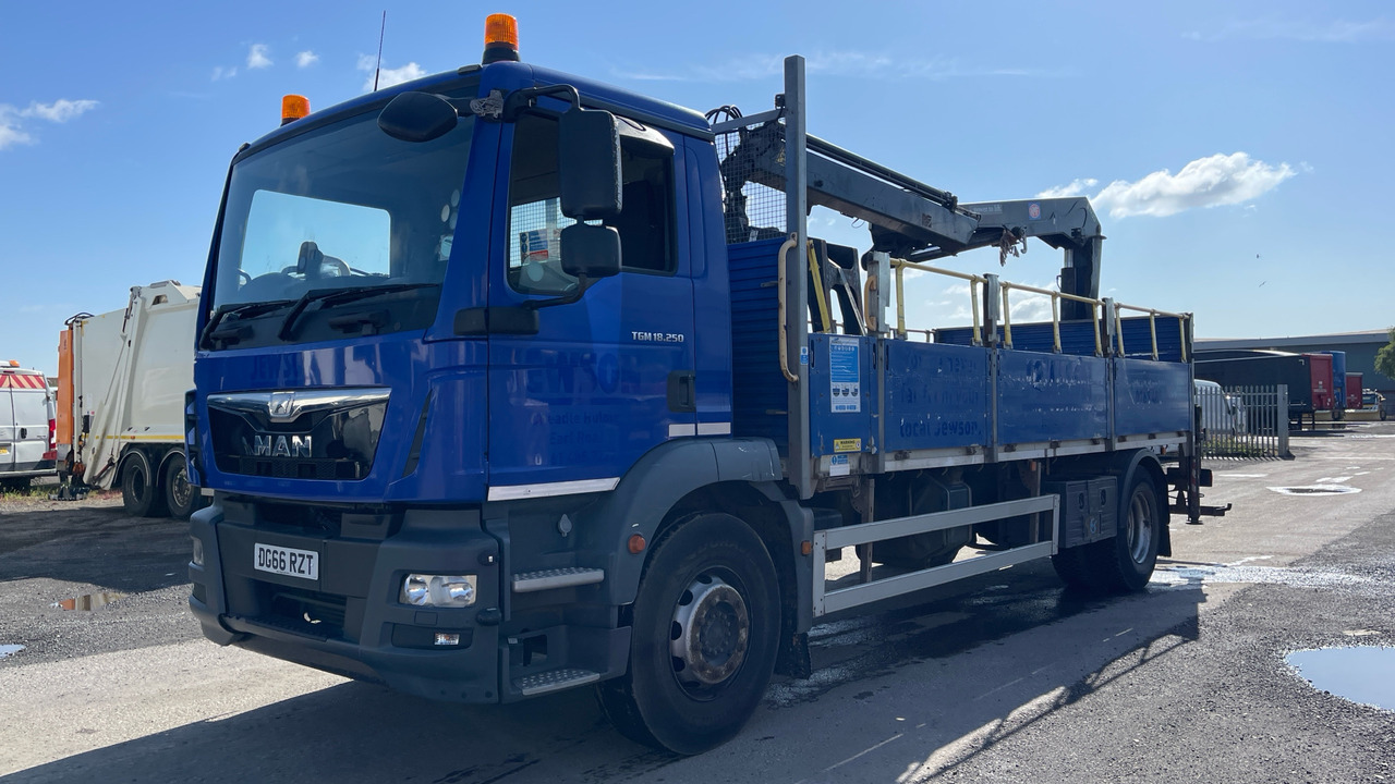 Man TGM 18.250 - Vrachtwagen met open laadbak, Kraanwagen: afbeelding 2 Man TGM 18.250 - Vrachtwagen met open laadbak, Kraanwagen: afbeelding 2
