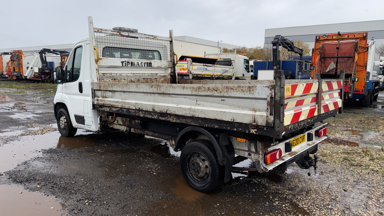 PEUGEOT BOXER 355 2.2 BlueHDi 165ps - Kipper bestelwagen: afbeelding 3 PEUGEOT BOXER 355 2.2 BlueHDi 165ps - Kipper bestelwagen: afbeelding 3