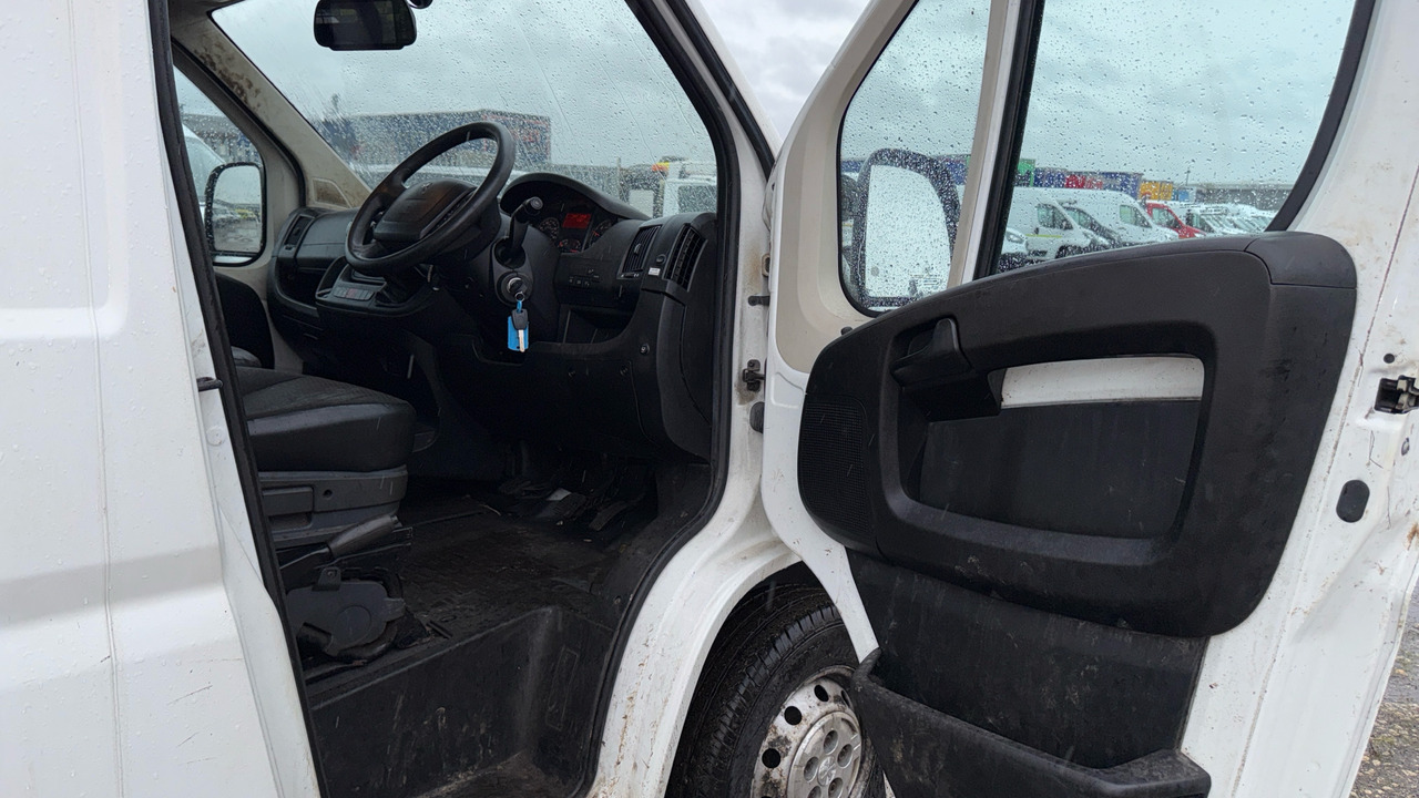 PEUGEOT BOXER 355 2.2 BlueHDi 165ps - Kipper bestelwagen: afbeelding 5 PEUGEOT BOXER 355 2.2 BlueHDi 165ps - Kipper bestelwagen: afbeelding 5