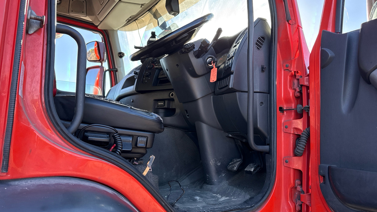 RENAULT D 26 - Schuifzeilen vrachtwagen: afbeelding 5 RENAULT D 26 - Schuifzeilen vrachtwagen: afbeelding 5