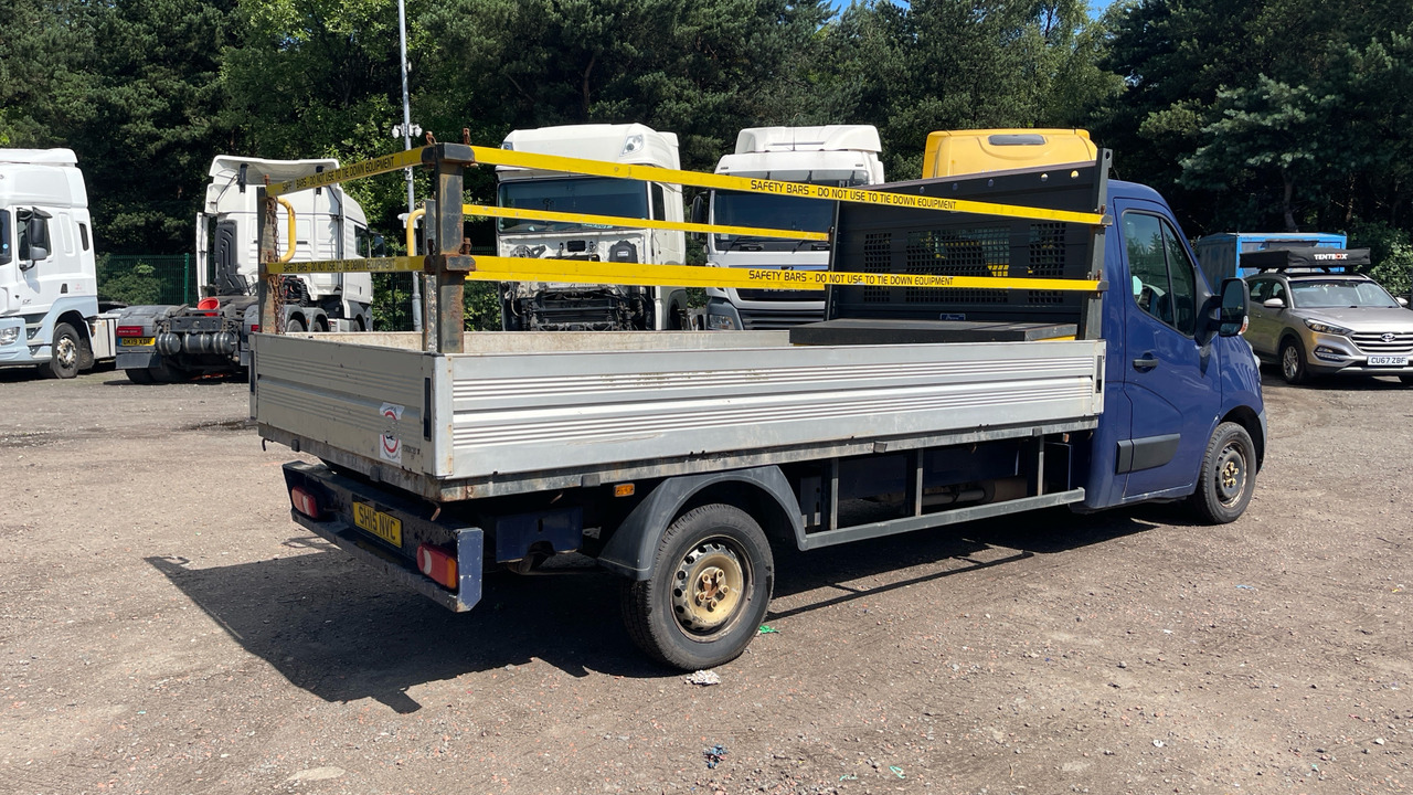 Renault Master LL35 Business 2.3 dCi 125PS - Bestelwagen met open laadbak: afbeelding 4 Renault Master LL35 Business 2.3 dCi 125PS - Bestelwagen met open laadbak: afbeelding 4
