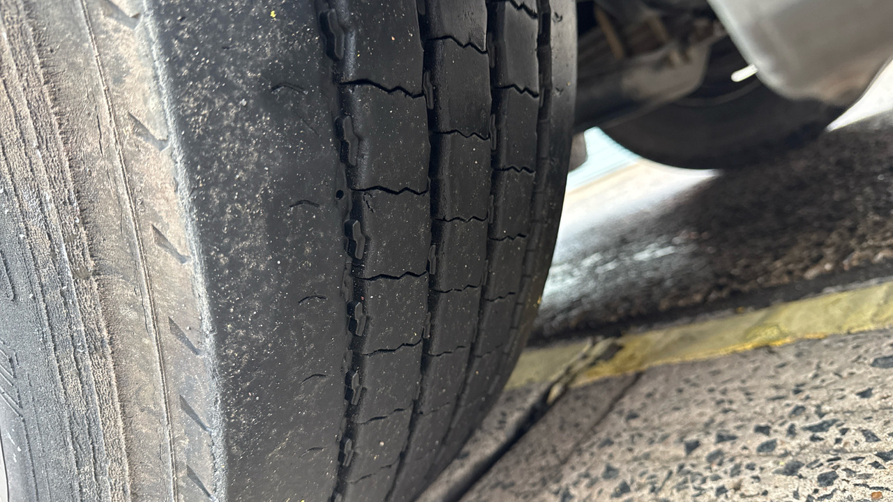 Schuifzeilen vrachtwagen SCANIA P 250: afbeelding 13
