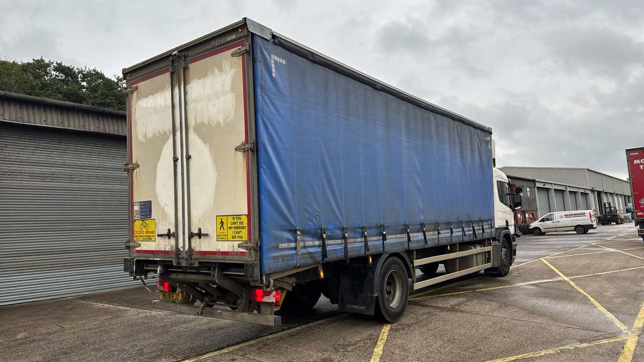 SCANIA P 250 - Schuifzeilen vrachtwagen: afbeelding 4 SCANIA P 250 - Schuifzeilen vrachtwagen: afbeelding 4