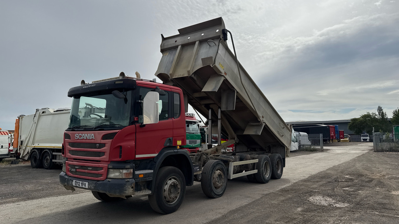 SCANIA P 360 - Kipper vrachtwagen: afbeelding 2 SCANIA P 360 - Kipper vrachtwagen: afbeelding 2