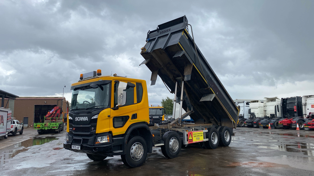 SCANIA P 410 - Kipper vrachtwagen: afbeelding 2 SCANIA P 410 - Kipper vrachtwagen: afbeelding 2