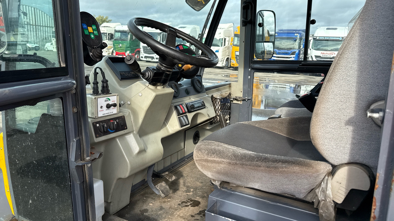 SCARAB MINOR M25H - Veegwagen: afbeelding 5 SCARAB MINOR M25H - Veegwagen: afbeelding 5