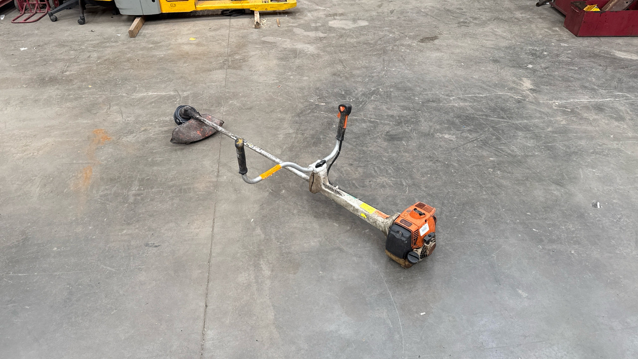 STIHL FS45C STRIMMER - Bouwmaterieel: afbeelding 1 STIHL FS45C STRIMMER - Bouwmaterieel: afbeelding 1