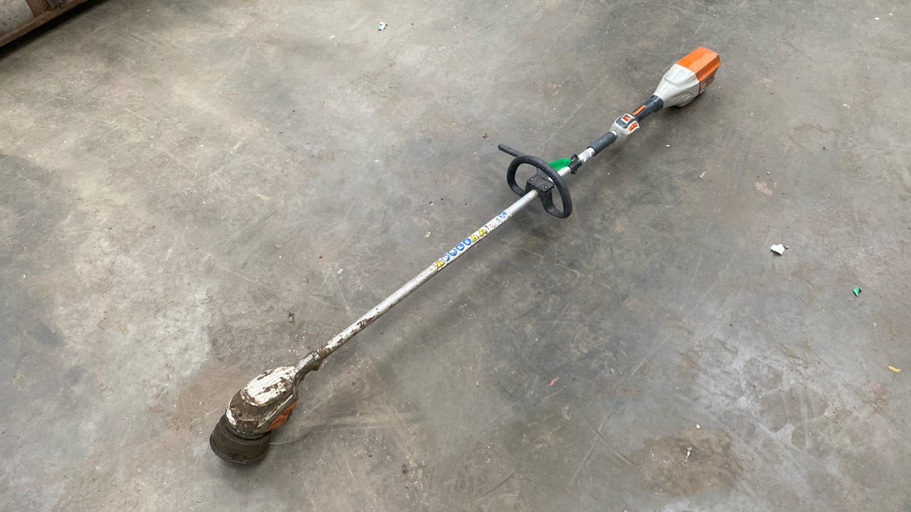 STIHL FSA90R STRIMMER * NO MOTOR* - Bouwmaterieel: afbeelding 4 STIHL FSA90R STRIMMER * NO MOTOR* - Bouwmaterieel: afbeelding 4