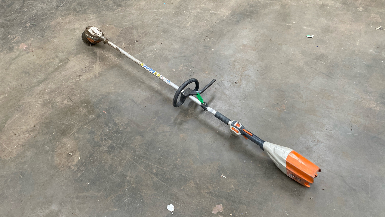 STIHL FSA90R STRIMMER * NO MOTOR* - Bouwmaterieel: afbeelding 1 STIHL FSA90R STRIMMER * NO MOTOR* - Bouwmaterieel: afbeelding 1